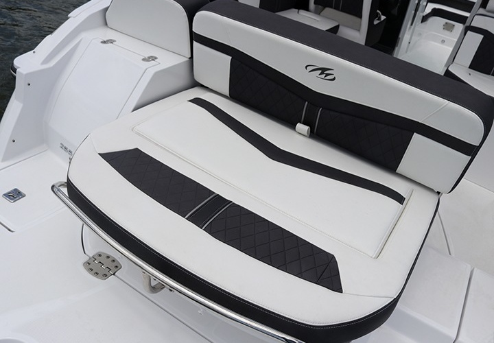 Monterey 255SS
