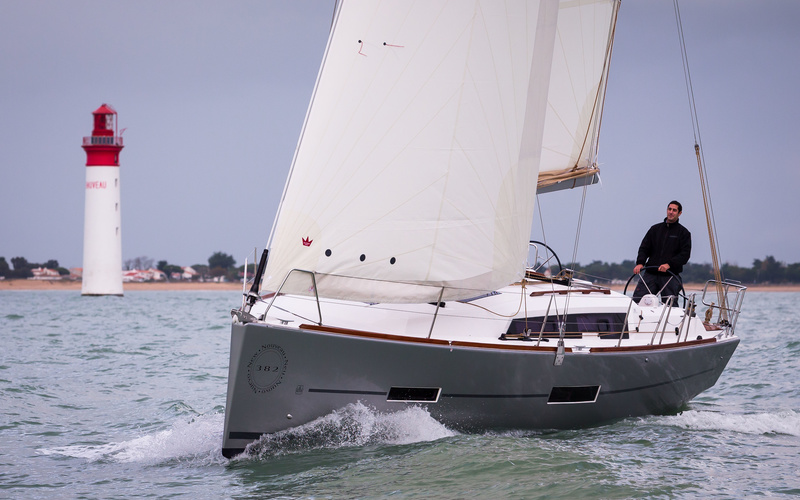 Dufour Grand Large 382