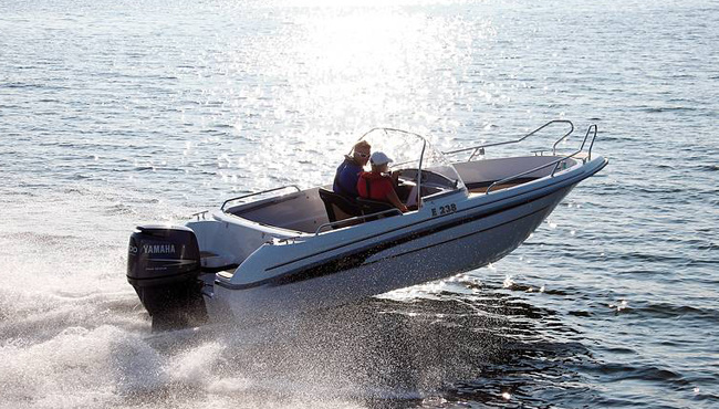 Yamarin 56 Side Console