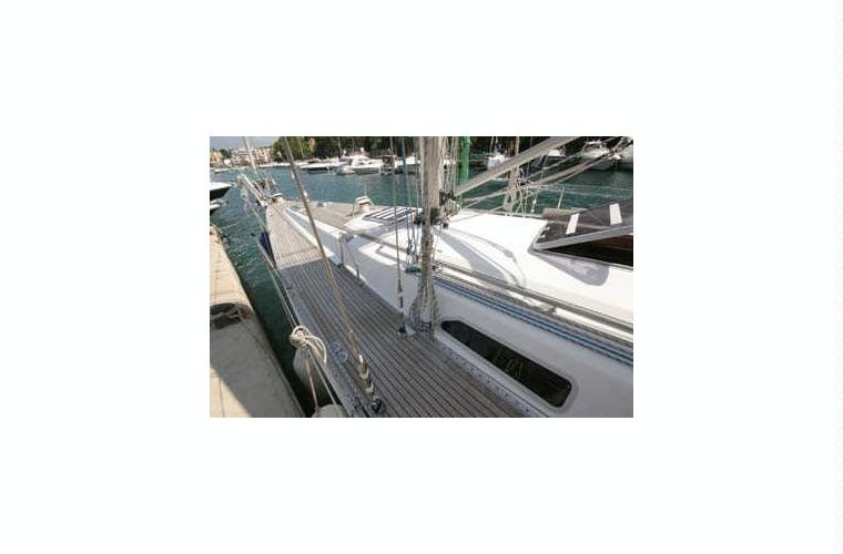 Sweden Yachts 42