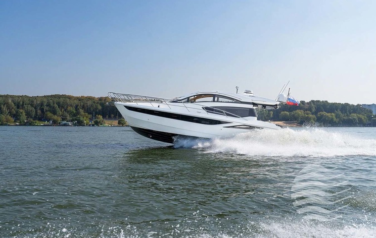 Galeon 430 HTC (2013)
