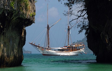 Konjo Boat builders  Silolona