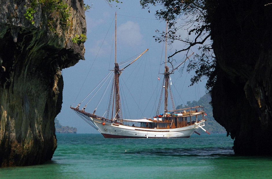 Konjo Boat builders  Silolona