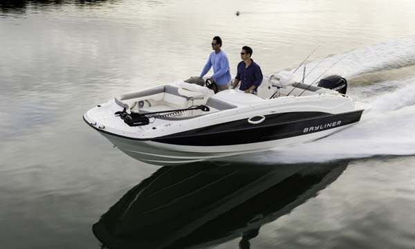 Bayliner 210 Deck Boat