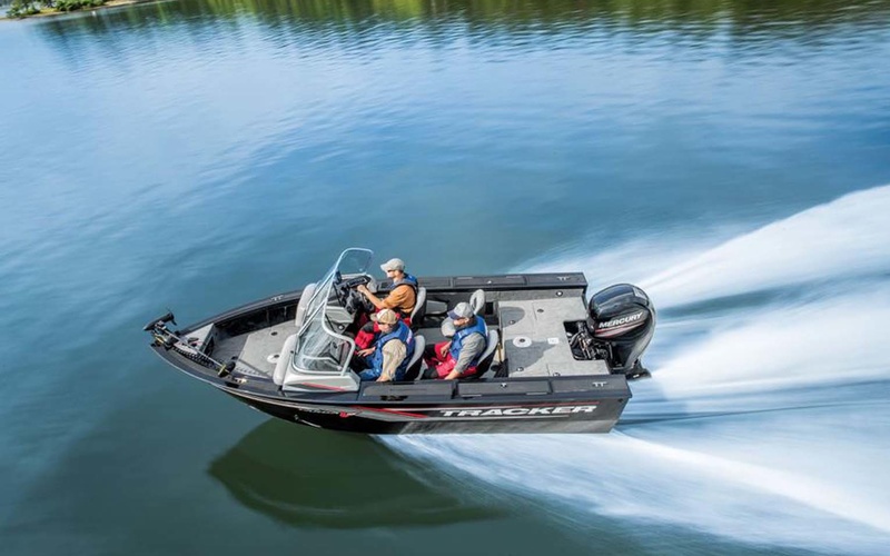 Tracker Targa V-18 WT