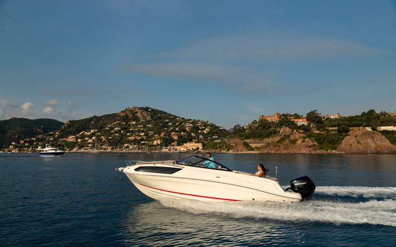 Bayliner VR6 Cuddy Outboard