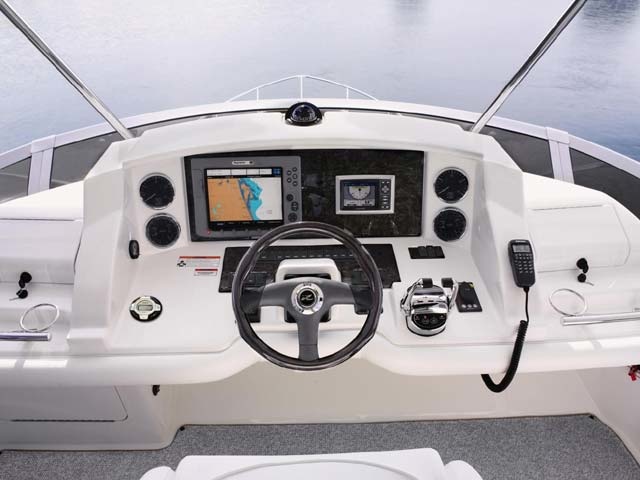 Sea Ray 390 Sedan Bridge