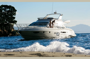 Azimut 62E