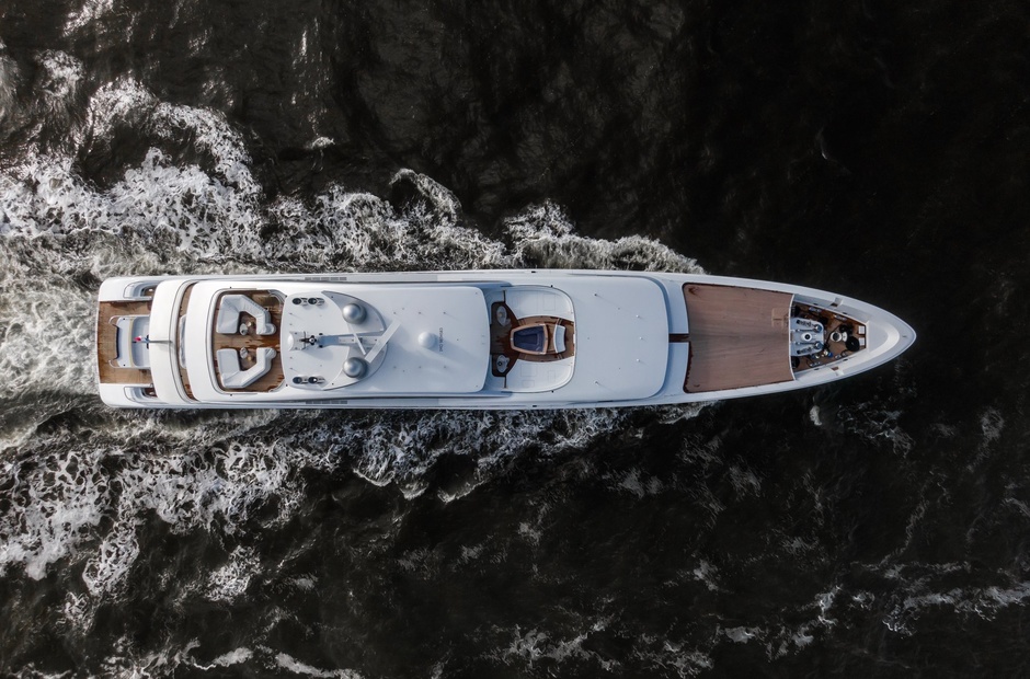 Feadship Arrow