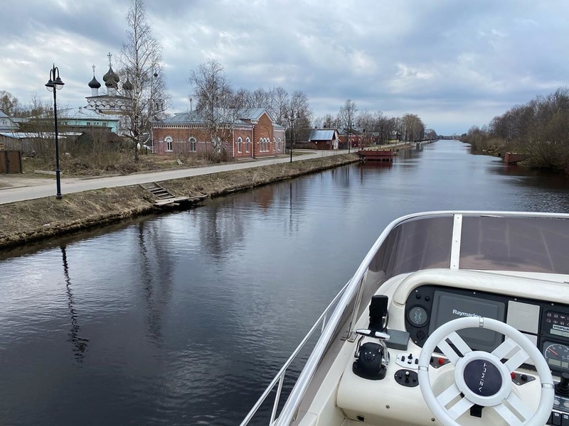 Белозерск с флайбриджа Azimut 55