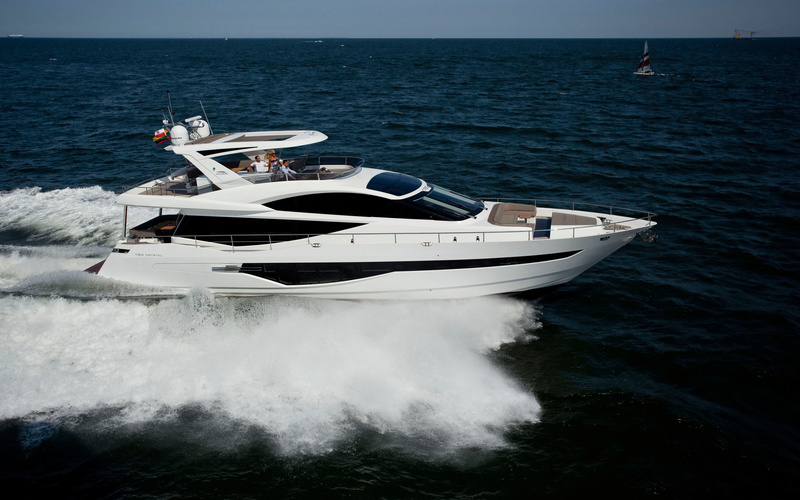 Galeon 780 Crystal