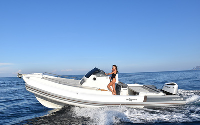 Altamarea Discovery 28