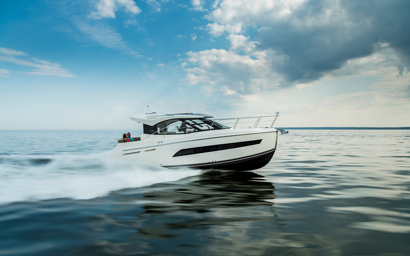 Carver C34 Coupe