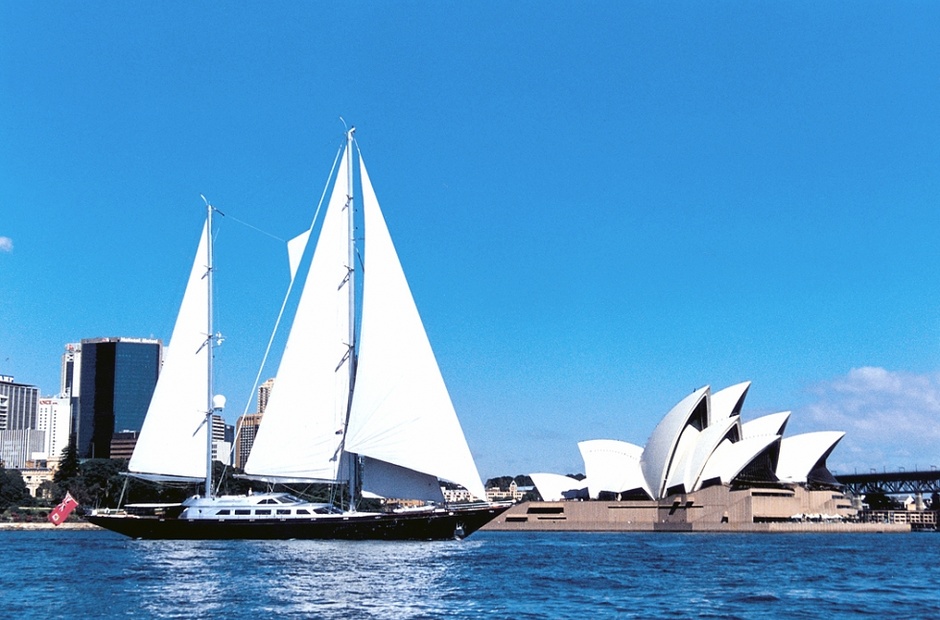 Perini Navi Andromeda La Dea
