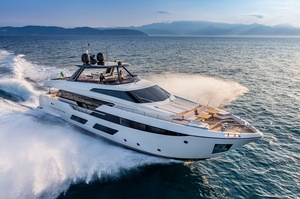 Ferretti 920