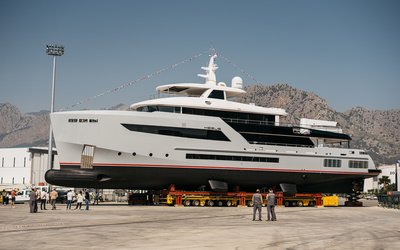 Bering 145