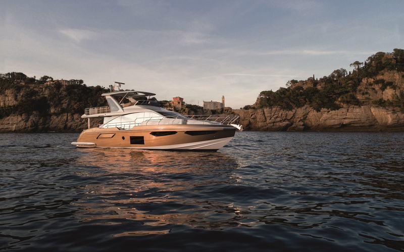 Azimut 60