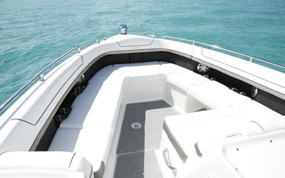 Formula 350 Crossover Bowrider