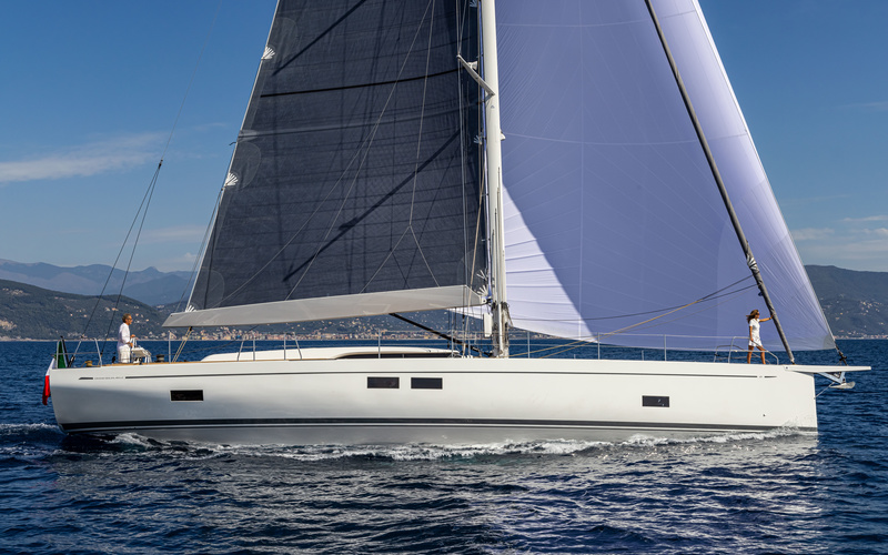 Grand Soleil 65