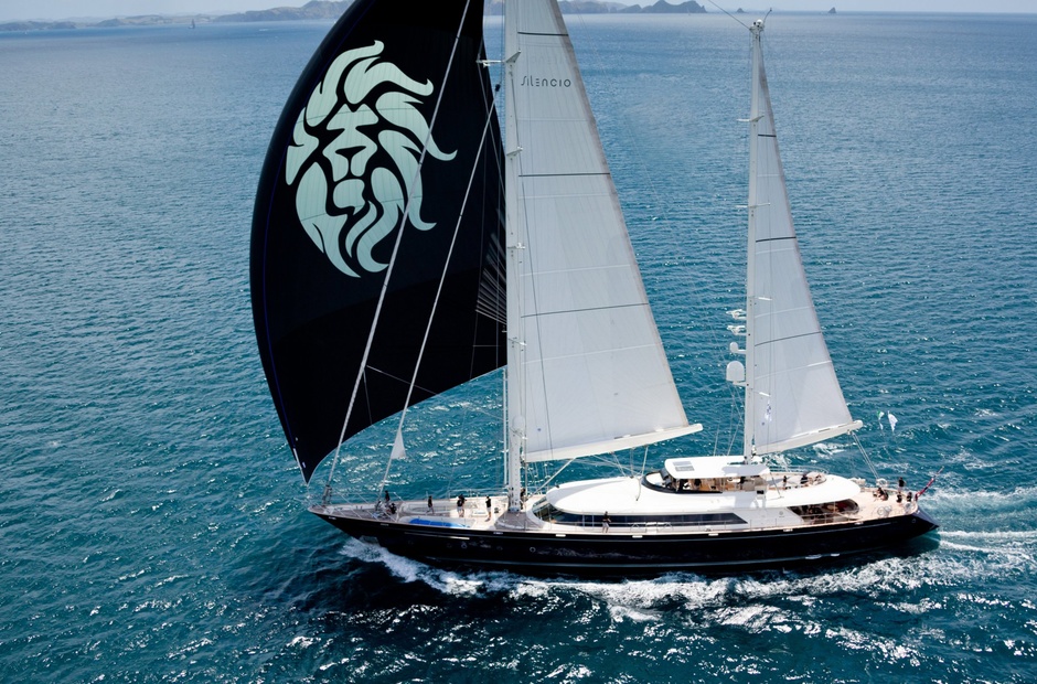 Perini Navi Silencio