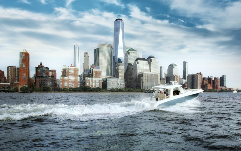 Boston Whaler 380 Realm