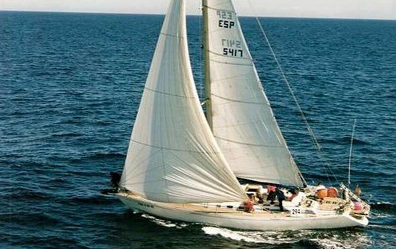 Canados  44