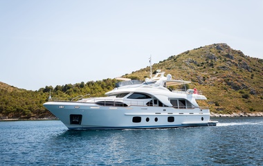 Benetti Rebecca V