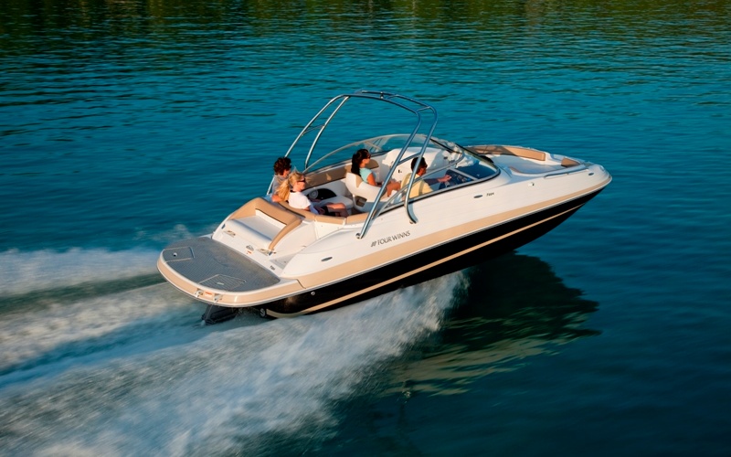 Four Winns F224