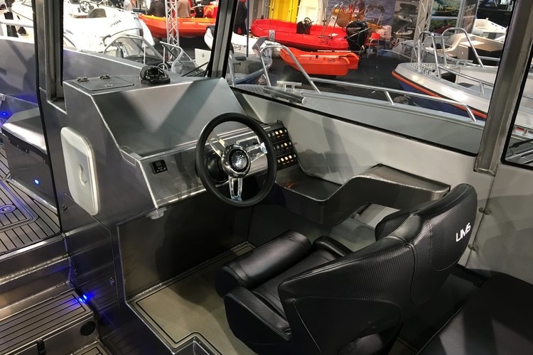 Tuna boats 865 CABIN