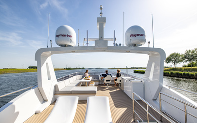 Van den Hoven Voyager 61