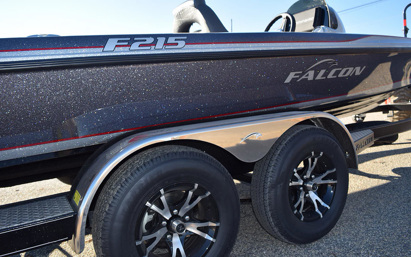 Falcon F215