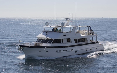 Outer Reef 820 Cockpit Motoryacht