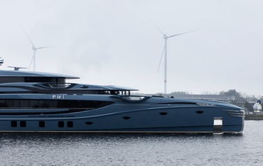 Royal Huisman  Phi