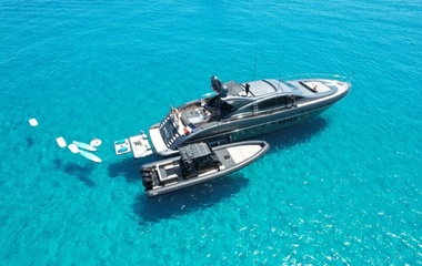 Mangusta Revella