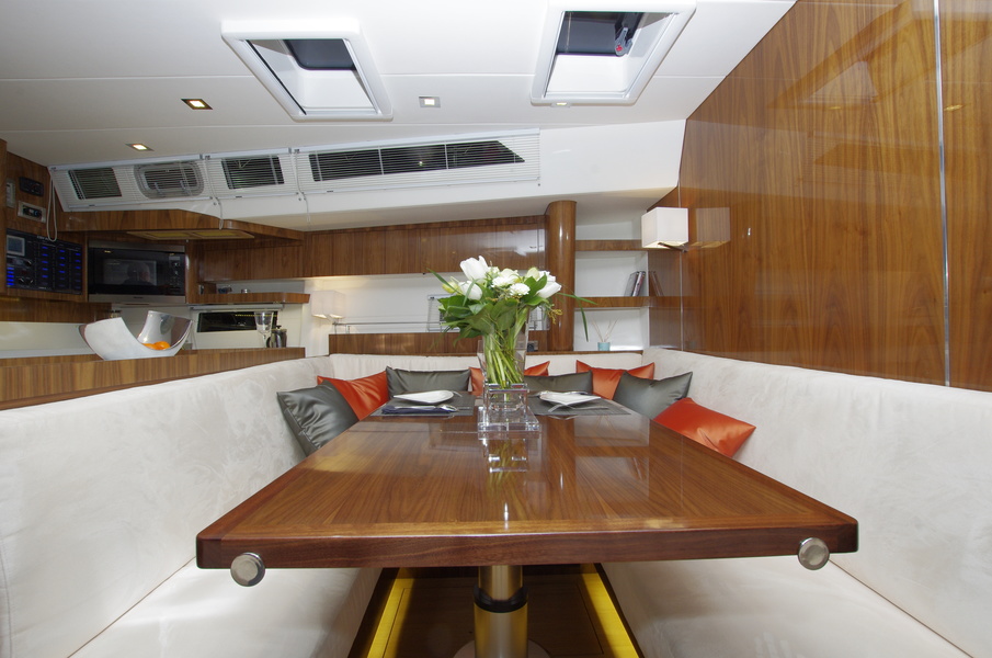 Salon: left side view