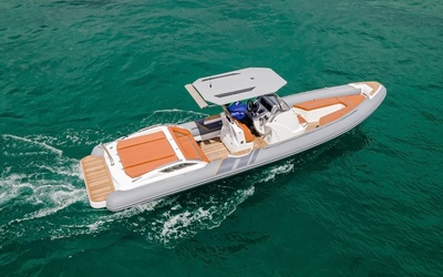Cobra RIBs Nautique Inboard 8.5