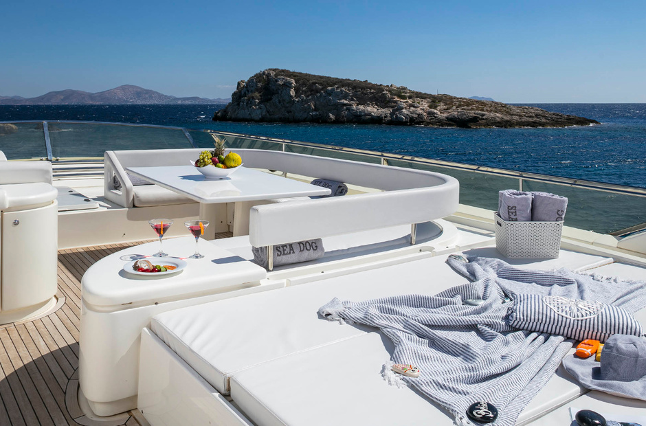 Ferretti Lazy Days
