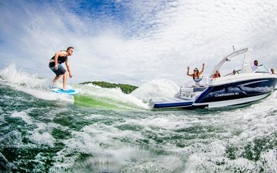 Chaparral 30 Surf