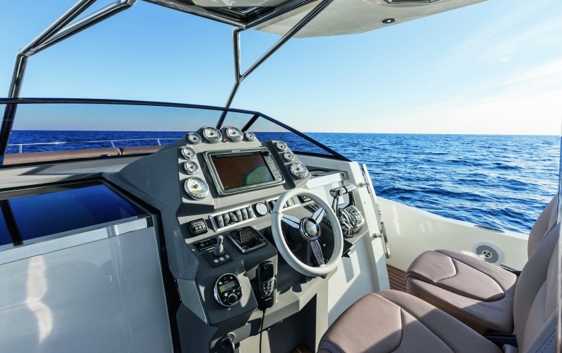 Azimut Atlantis Verve Outboard
