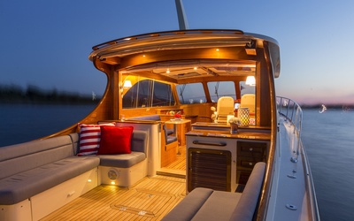 Hinckley Talaria 43 MKII