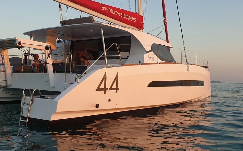 Aventura 44