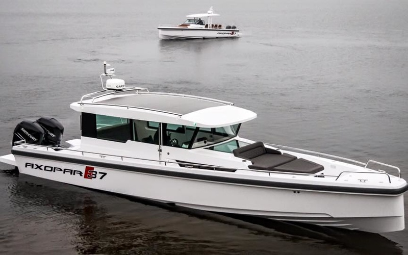 Axopar 37 Cabin