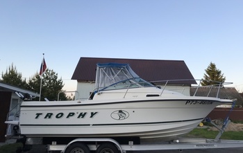 Trophy 2302 (2000)