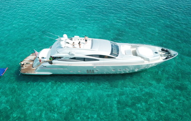 Pershing YCM 90