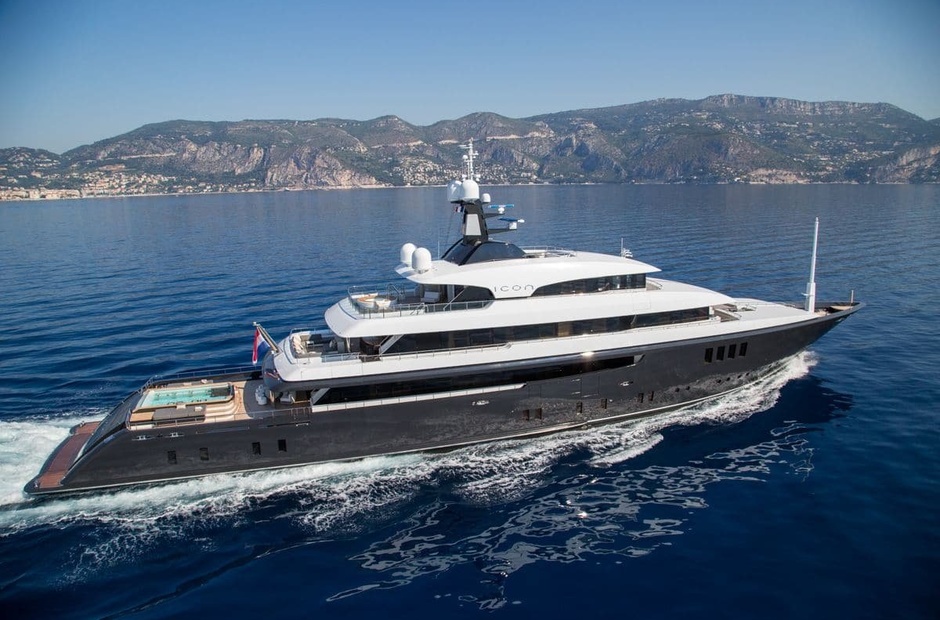 Icon Yachts Loon