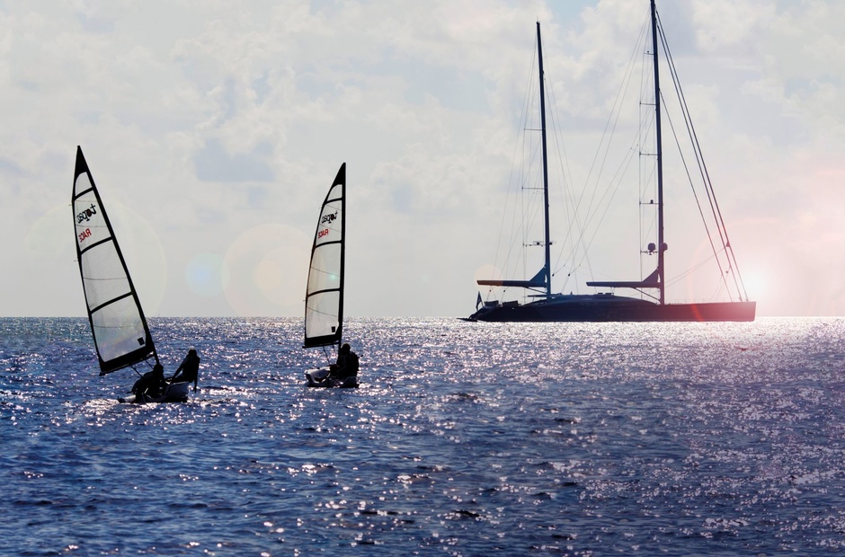 Alloy Yachts Vertigo