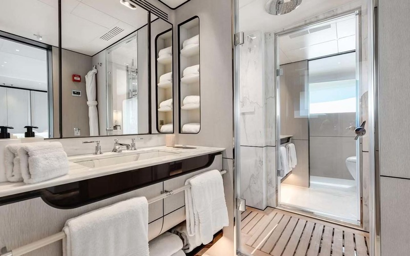 Sabre 42 Salon Express