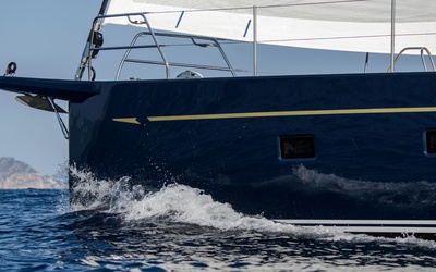 Oyster 675