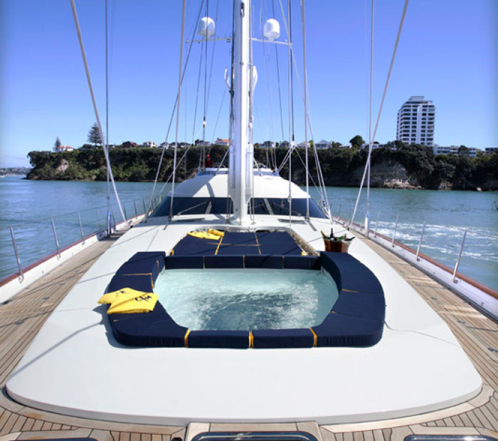 Alloy Yachts Mondango