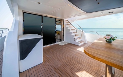 Majesty 72